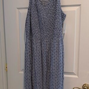 NWT Sleeveless Navy and White Patterned Women's Dress 1X